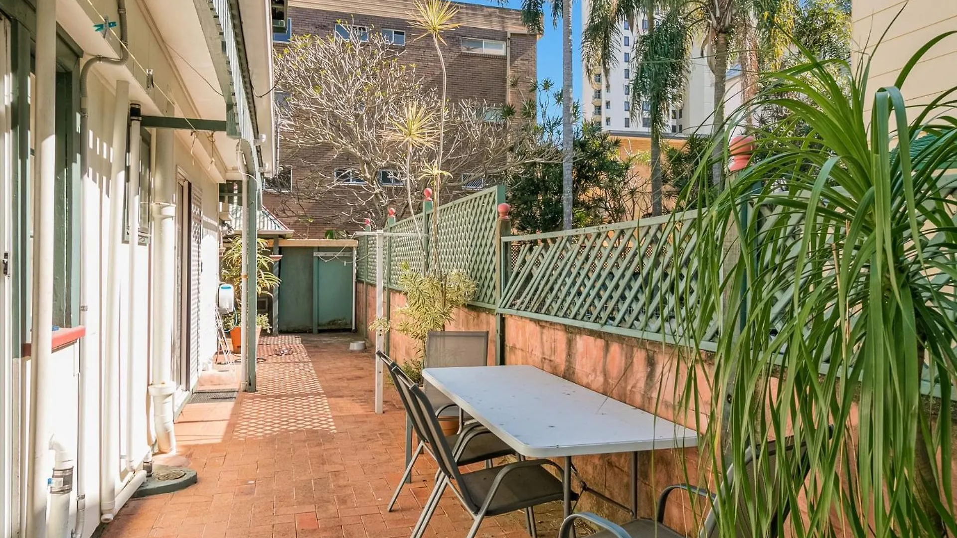 Tondio Terrace Flat 5 - Pet Friendly Apartment Gold Coast 0*,  Australia